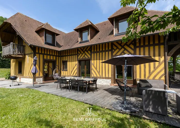 Eva Home Stunning Villa With Garden Sleeps 10